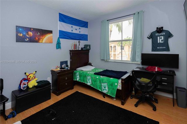 873 NW 135th Avenue, Pembroke Pines, FL 33028