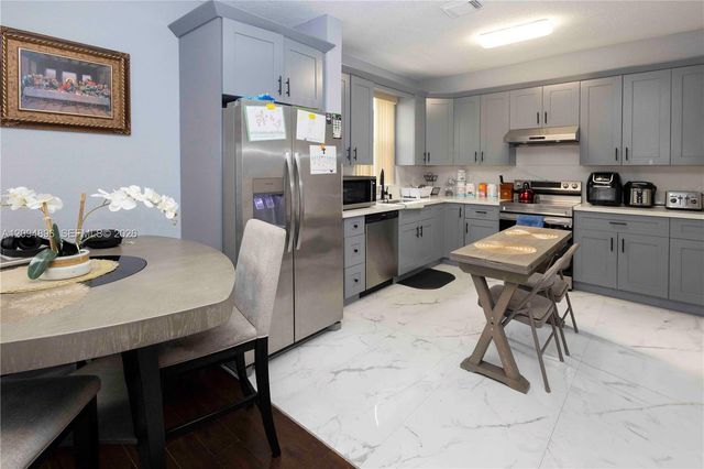 873 NW 135th Avenue, Pembroke Pines, FL 33028
