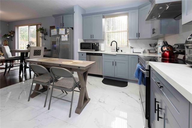 873 NW 135th Avenue, Pembroke Pines, FL 33028