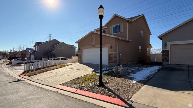12446 S MOSSBERG DR, Herriman, UT 84096