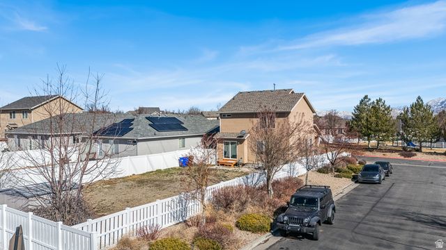 12446 S MOSSBERG DR, Herriman, UT 84096