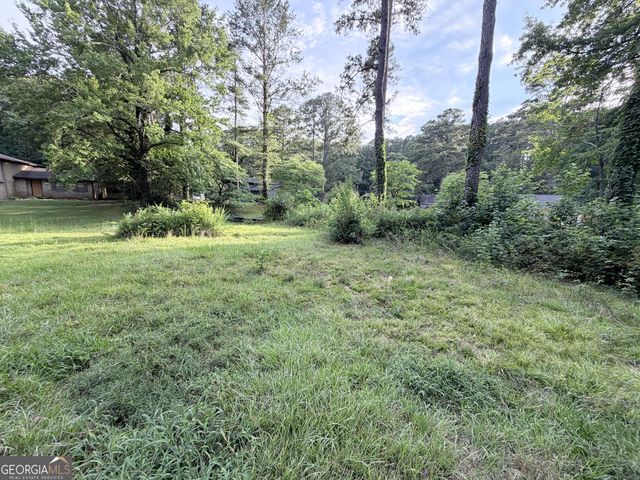 4948 Mountain Valley Drive, Stone Mountain, GA 30088