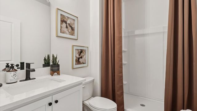 1111 2nd Street NE, Altoona, IA 50009