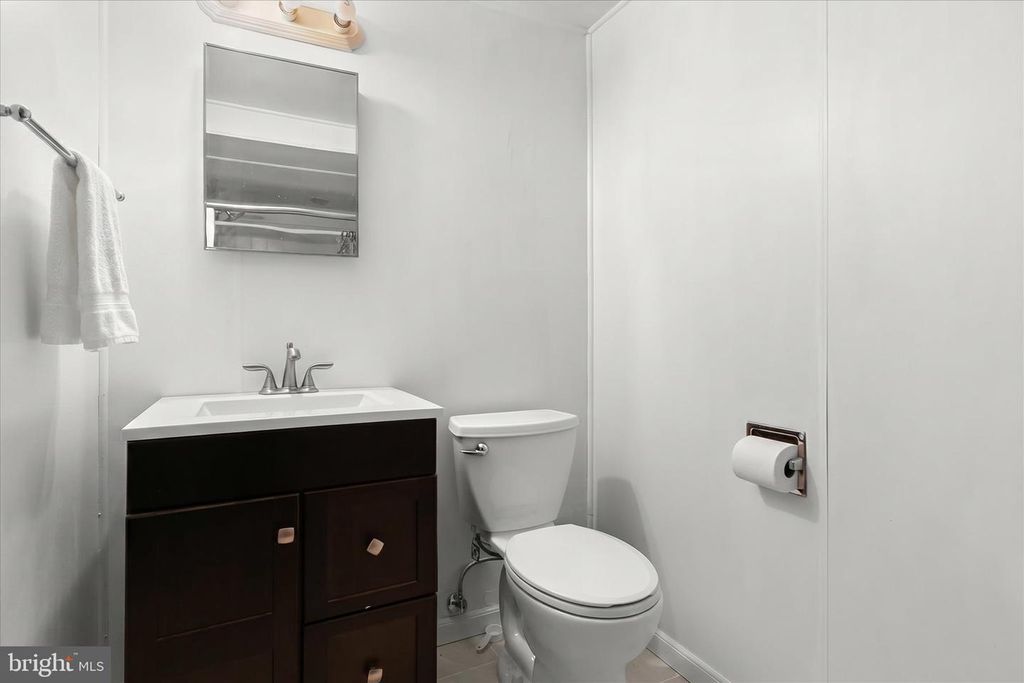 Image 20 of property listing at 15901 BOND MILL RD, Laurel, MD 20707