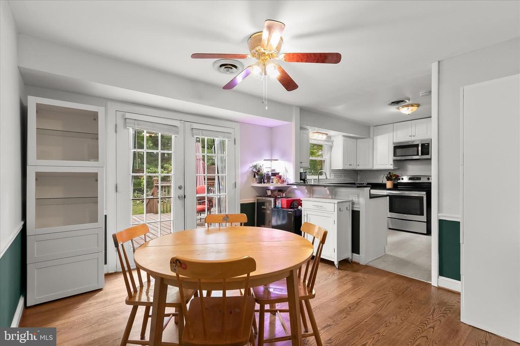 Image 5 of property listing at 15901 BOND MILL RD, Laurel, MD 20707