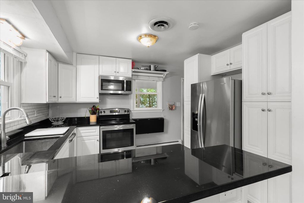 Image 7 of property listing at 15901 BOND MILL RD, Laurel, MD 20707