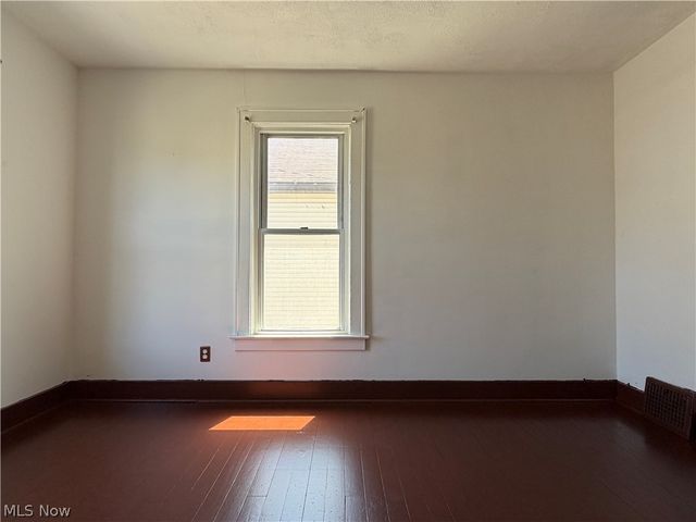 1322 Wellesley Avenue, Steubenville, OH 43952