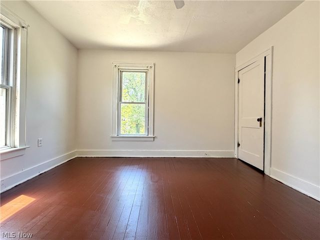 1322 Wellesley Avenue, Steubenville, OH 43952