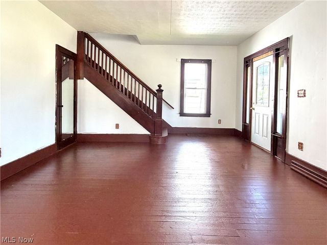 1322 Wellesley Avenue, Steubenville, OH 43952