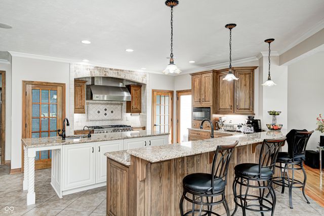 4181 Whitetail Woods Drive, Bargersville, IN 46106