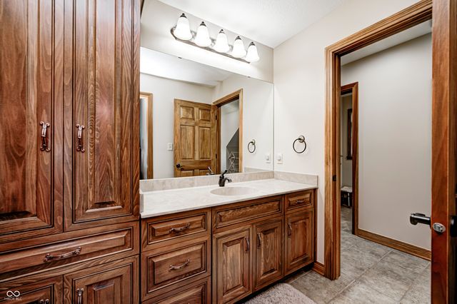 4181 Whitetail Woods Drive, Bargersville, IN 46106