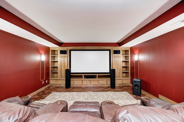 4181 Whitetail Woods Drive, Bargersville, IN 46106