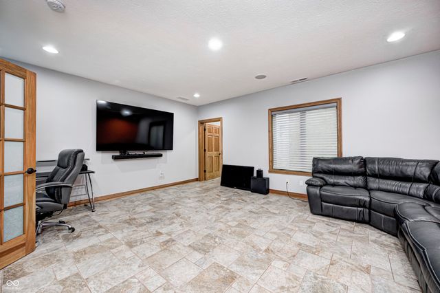 4181 Whitetail Woods Drive, Bargersville, IN 46106