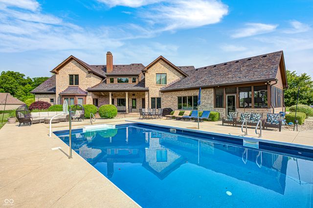 4181 Whitetail Woods Drive, Bargersville, IN 46106