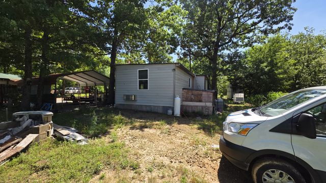 4285 W Ridge Dr, Nunnelly, TN 37137