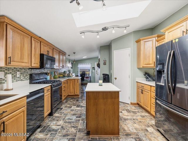 424 N Salero View Road, Vail, AZ 85641