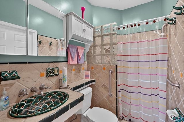 8888 Billfish Way, Sacramento, CA 95828