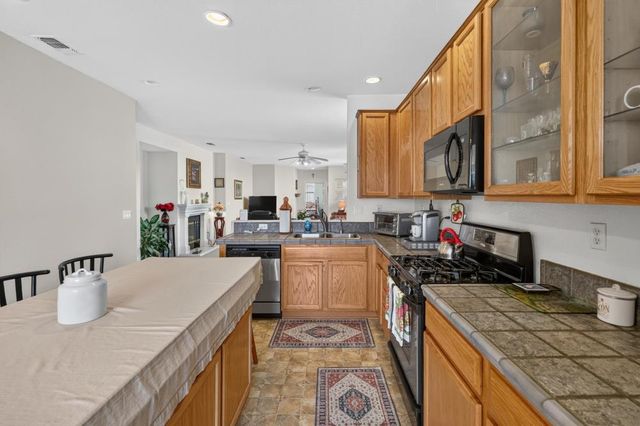 8888 Billfish Way, Sacramento, CA 95828