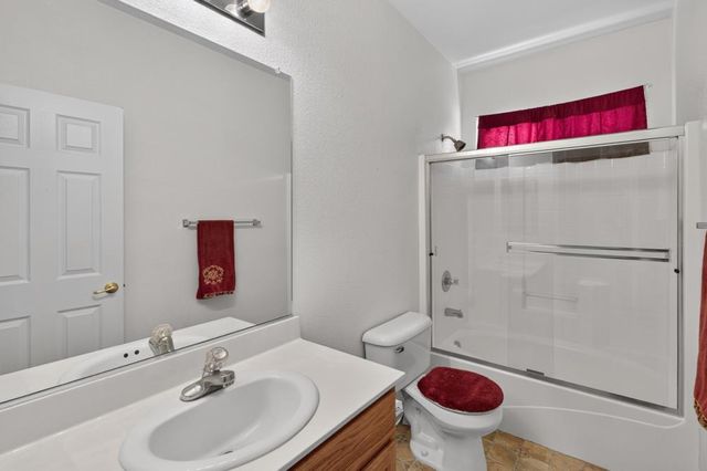 8888 Billfish Way, Sacramento, CA 95828