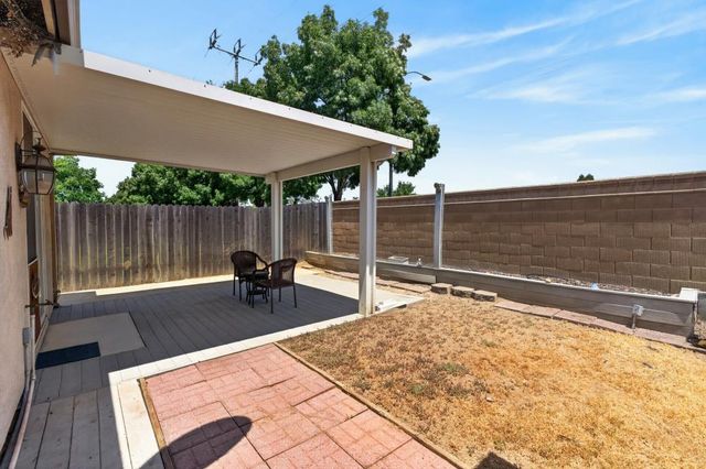8888 Billfish Way, Sacramento, CA 95828