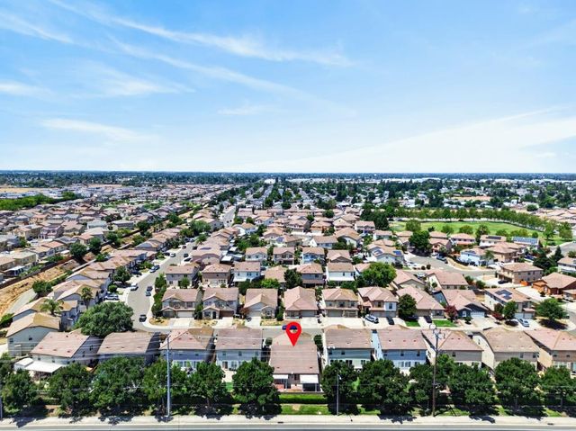 8888 Billfish Way, Sacramento, CA 95828