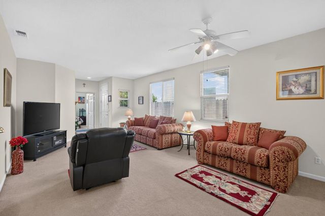 8888 Billfish Way, Sacramento, CA 95828