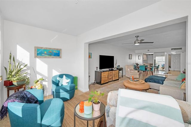 622 EDGEWATER DRIVE 523, Dunedin, FL 34698