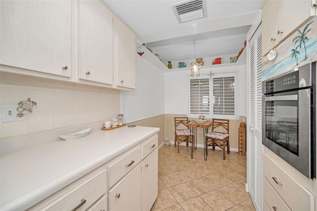 622 EDGEWATER DRIVE 523, Dunedin, FL 34698