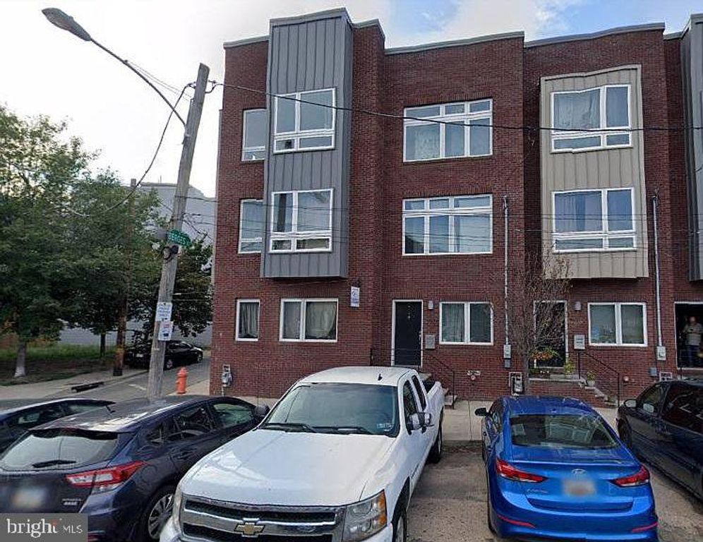 2018 TRENTON AVE, Philadelphia, PA 19125