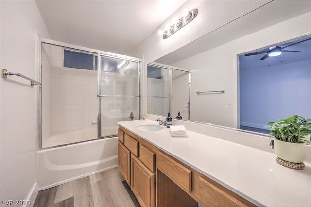 8233 West Rochelle Avenue, Las Vegas, NV 89147