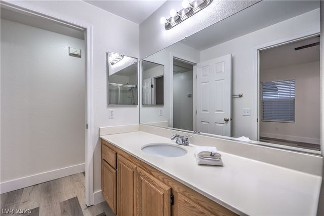 8233 West Rochelle Avenue, Las Vegas, NV 89147