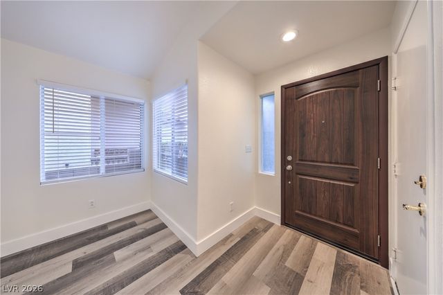 8233 West Rochelle Avenue, Las Vegas, NV 89147