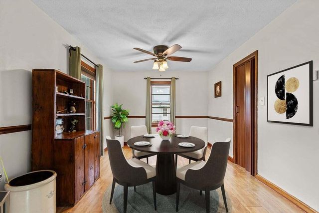 727 S Indiana AVENUE, West Bend, WI 53095