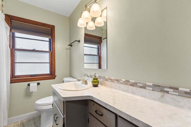 727 S Indiana AVENUE, West Bend, WI 53095