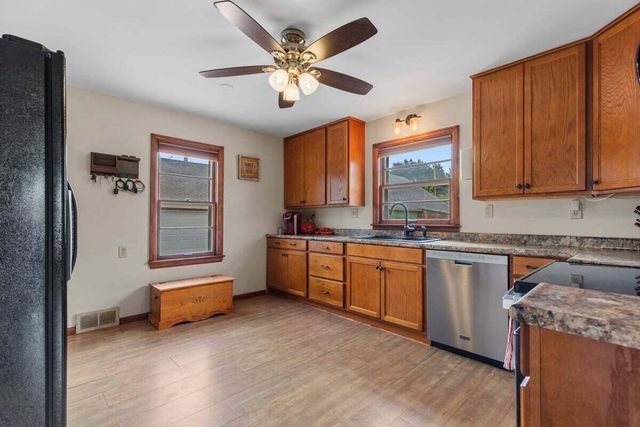 727 S Indiana AVENUE, West Bend, WI 53095