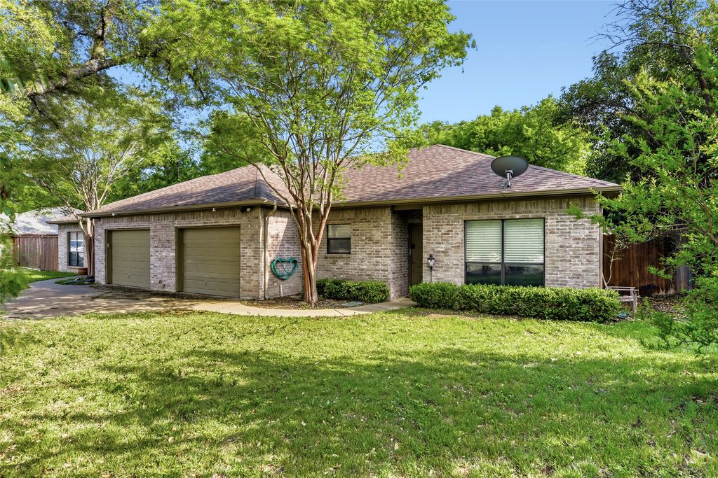 6525 Greenway Road, Fort Worth, TX 76116 — exterior