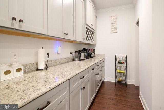 172 SUSSEX DR, State College, PA 16801