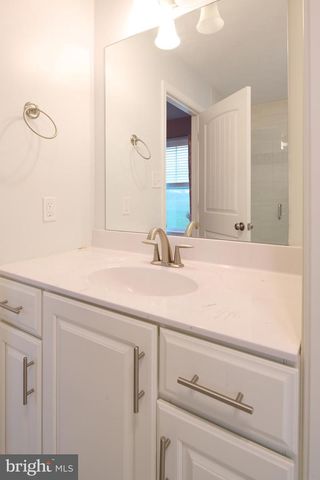 172 SUSSEX DR, State College, PA 16801