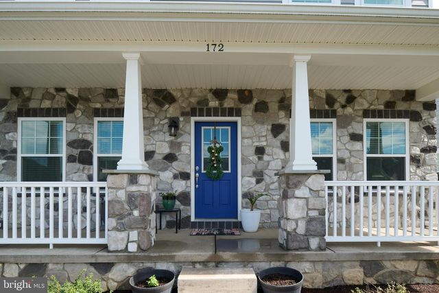 172 SUSSEX DR, State College, PA 16801