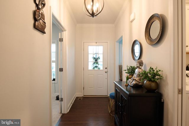 172 SUSSEX DR, State College, PA 16801