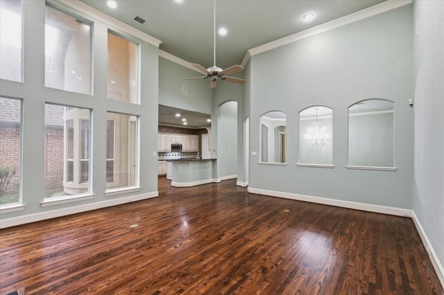 11831 Brookhill Lane, Dallas, TX 75230