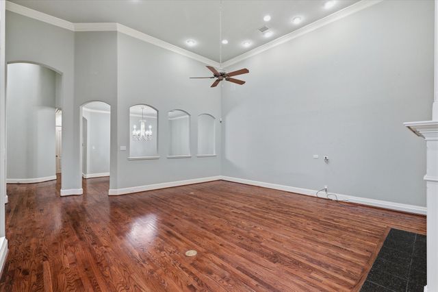 11831 Brookhill Lane, Dallas, TX 75230