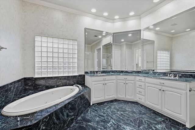 11831 Brookhill Lane, Dallas, TX 75230