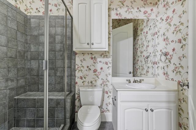11831 Brookhill Lane, Dallas, TX 75230