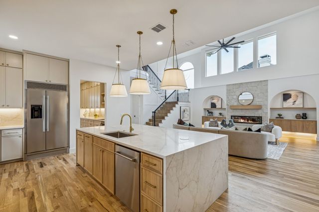 1209 Queen Peggy Lane, Lewisville, TX 75056