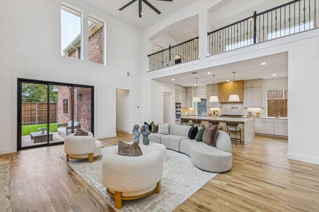 1209 Queen Peggy Lane, Lewisville, TX 75056