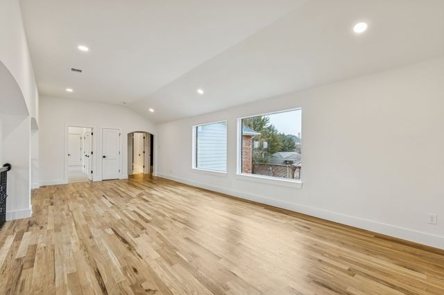 1209 Queen Peggy Lane, Lewisville, TX 75056