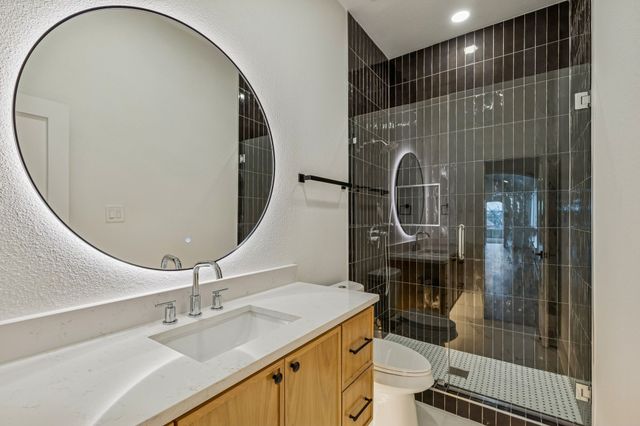 1209 Queen Peggy Lane, Lewisville, TX 75056