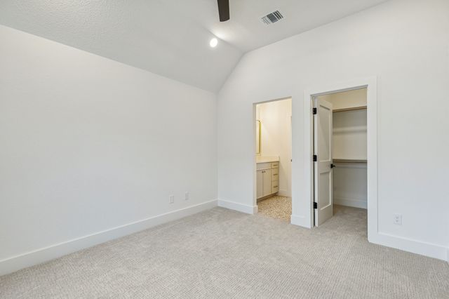 1209 Queen Peggy Lane, Lewisville, TX 75056