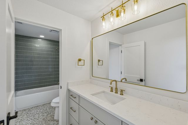 1209 Queen Peggy Lane, Lewisville, TX 75056